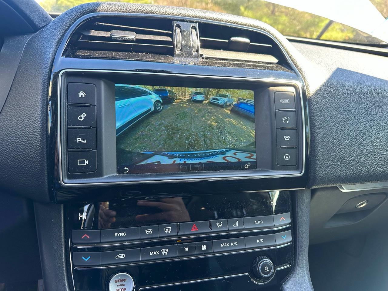 2017 JAGUAR F-Pace