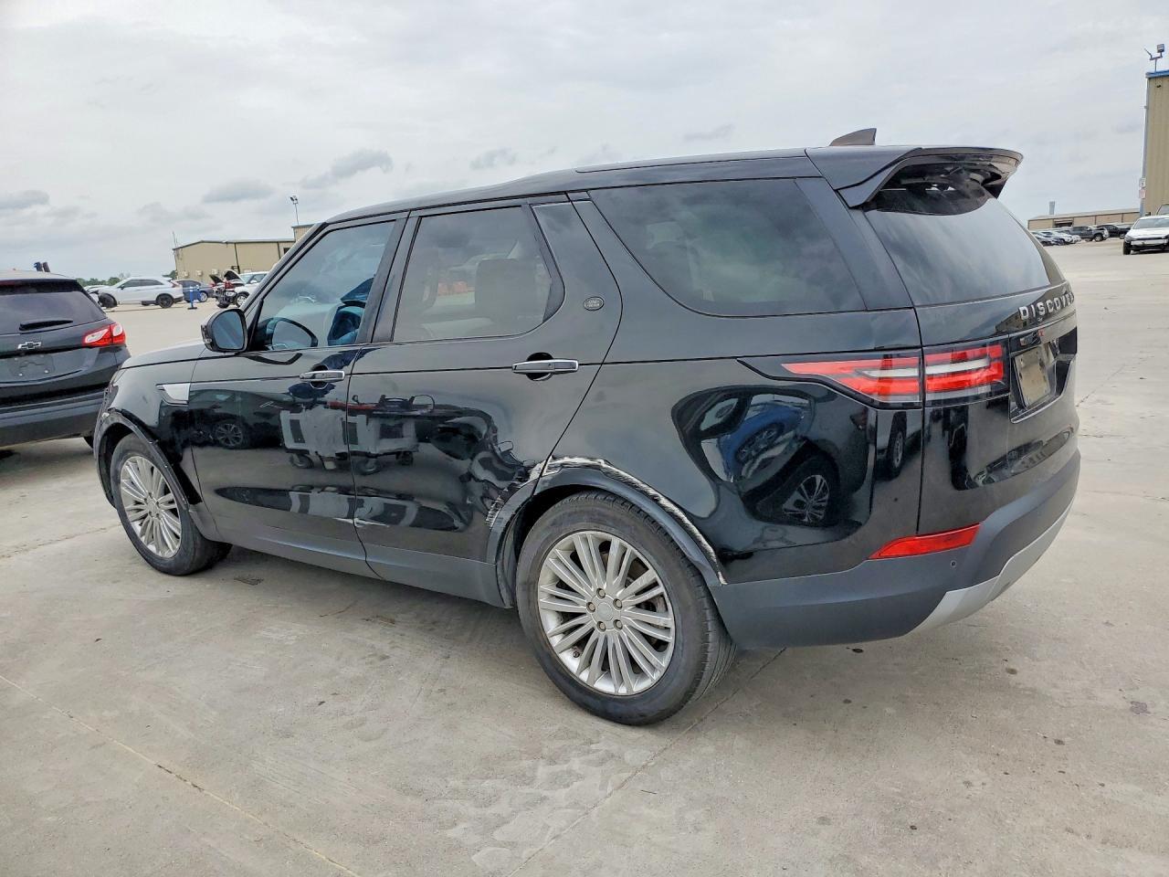 2017 LAND ROVER Discovery