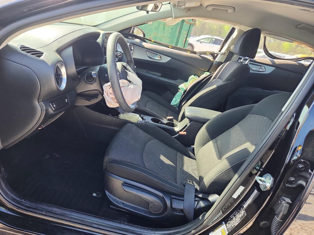 2023 KIA FORTE