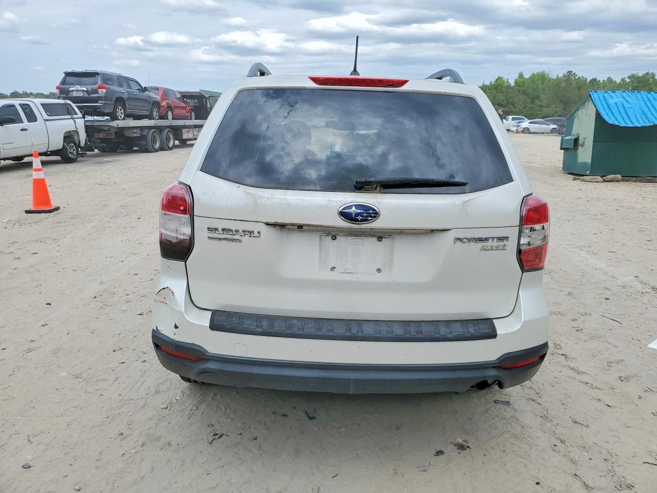 2015 SUBARU FORESTER