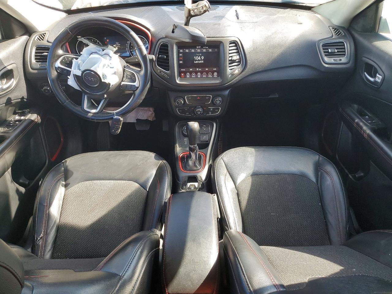 2020 JEEP Compass
