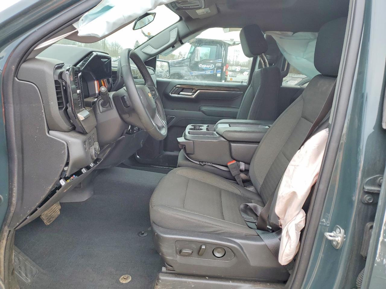 2026 CHEVROLET Silverado