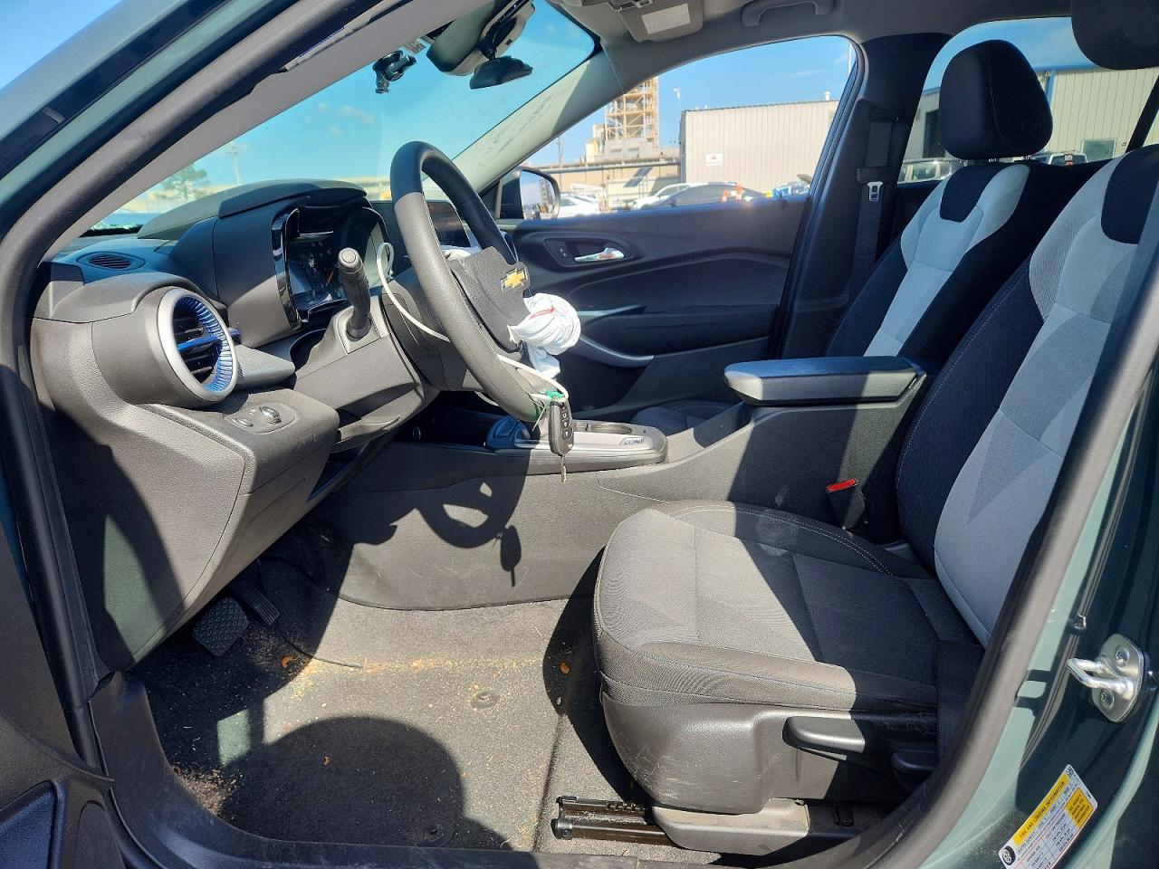 2025 CHEVROLET TRAX
