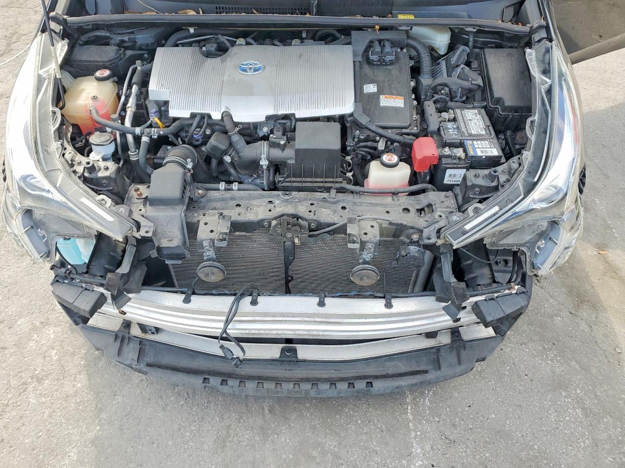 2017 TOYOTA PRIUS