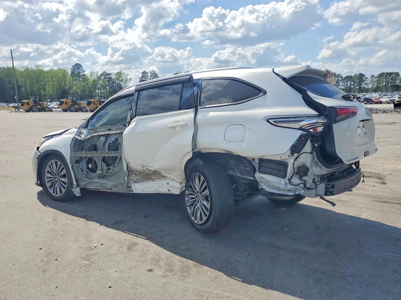 2021 TOYOTA HIGHLANDER