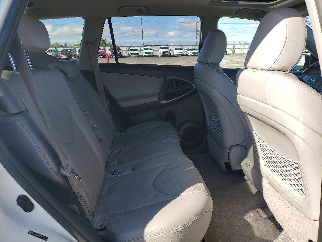 2010 TOYOTA RAV4