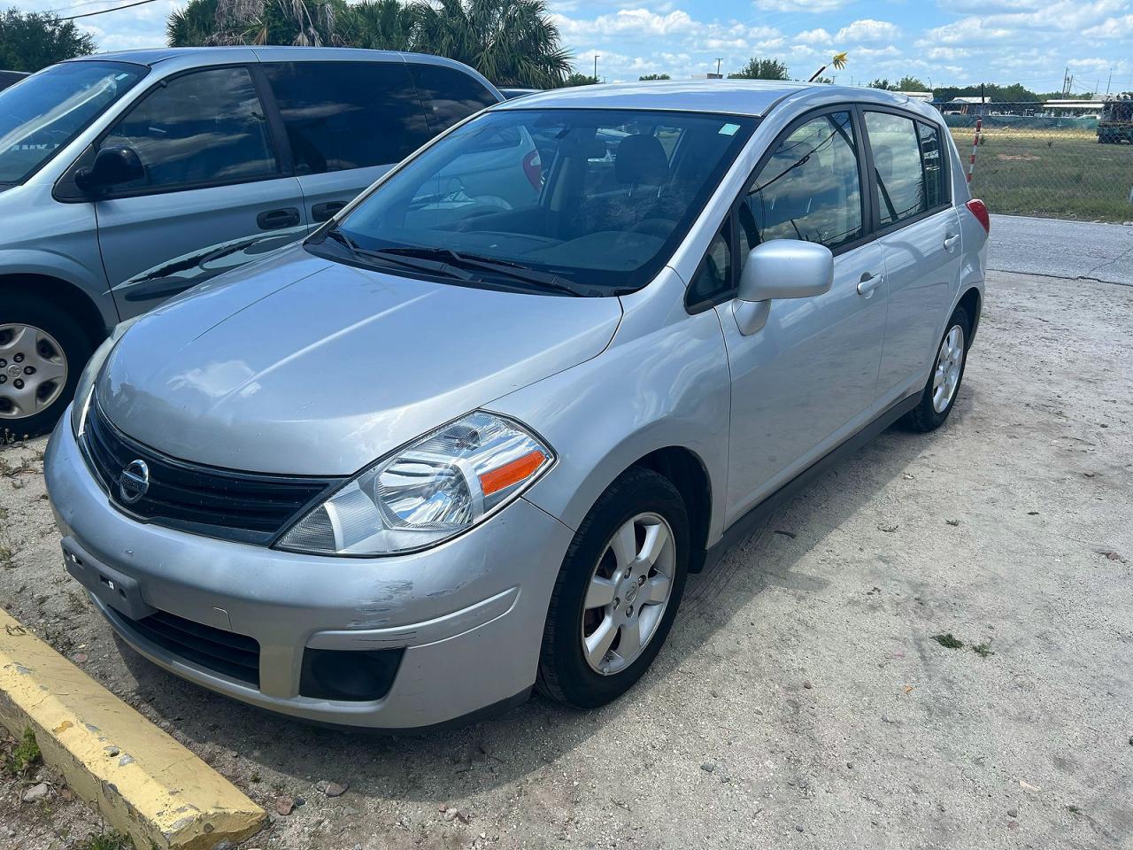 2012 NISSAN VERSA