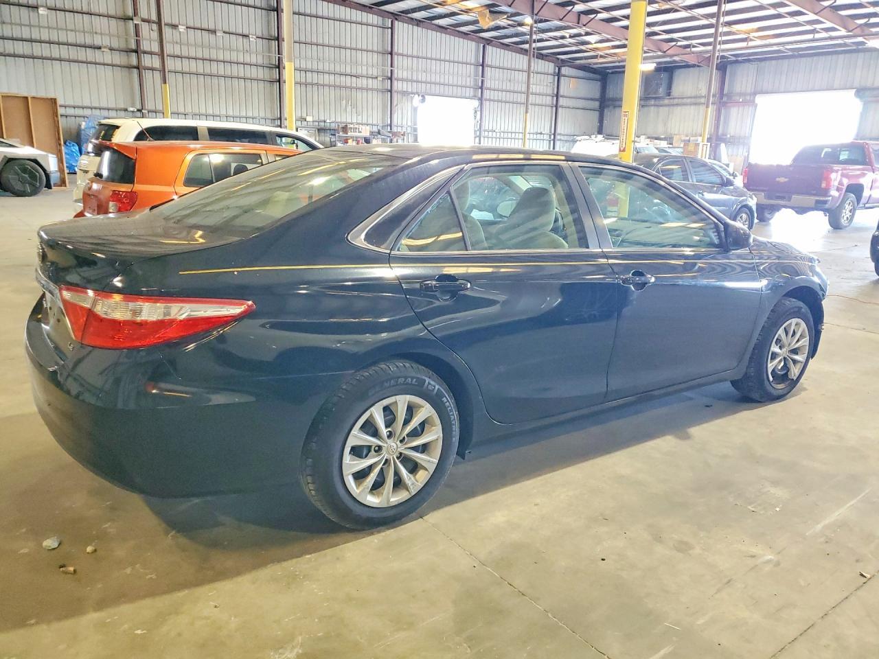 2015 TOYOTA CAMRY