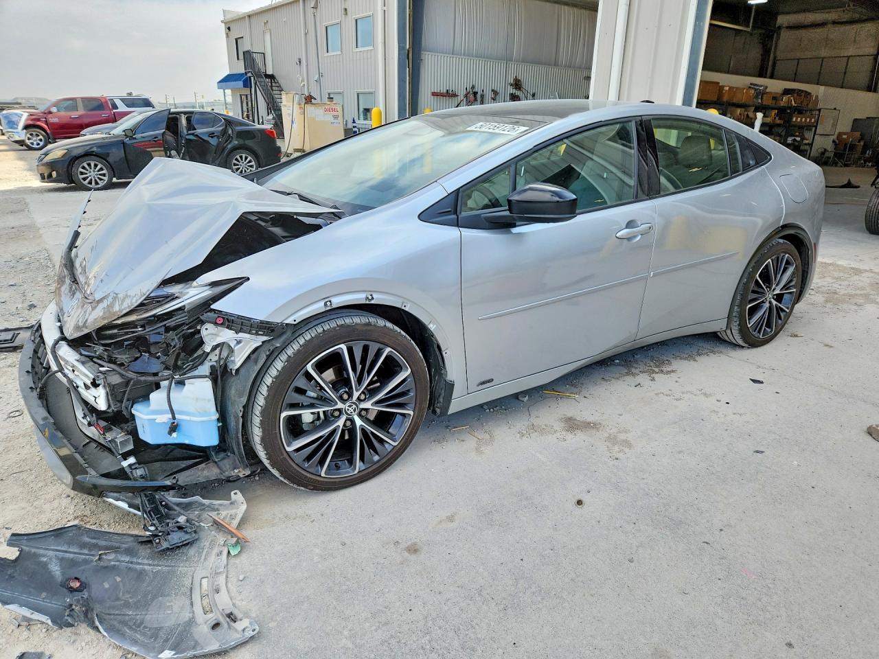 2024 TOYOTA PRIUS