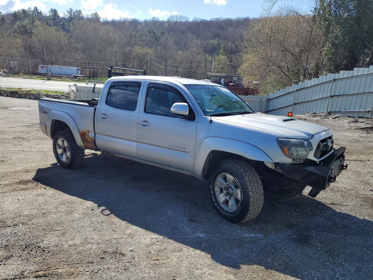 2012 TOYOTA TACOMA