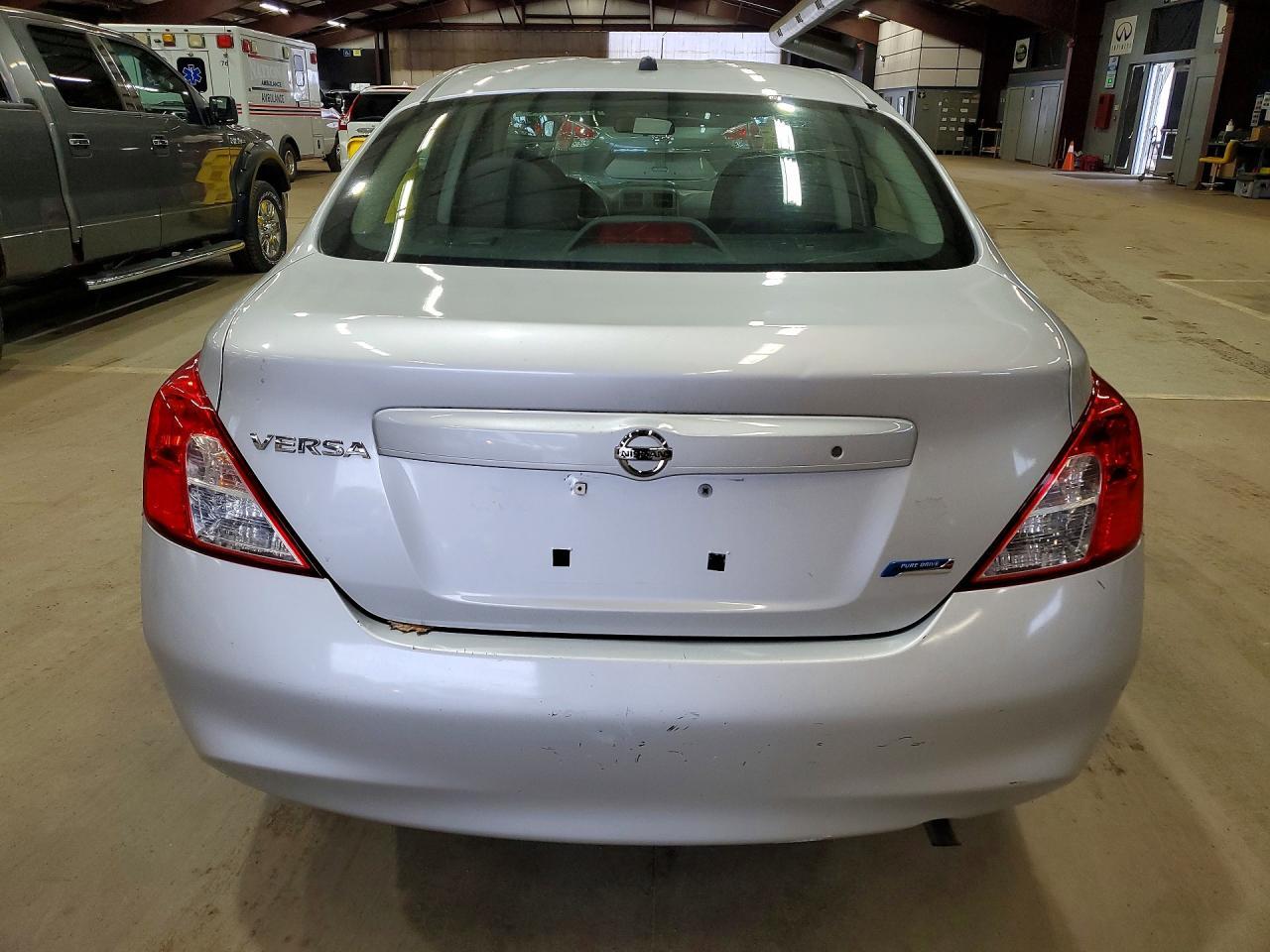 2013 NISSAN VERSA