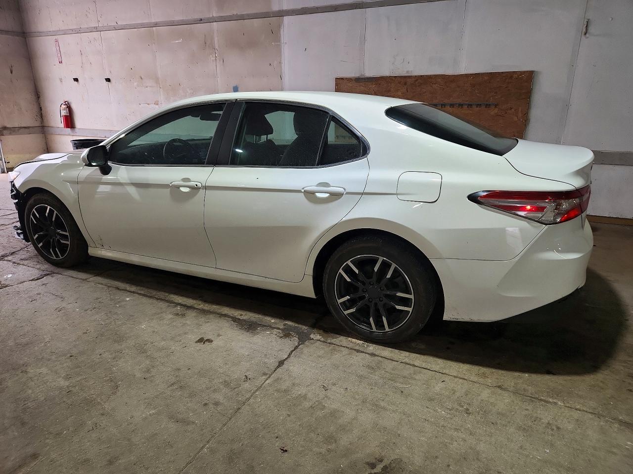 2018 TOYOTA CAMRY