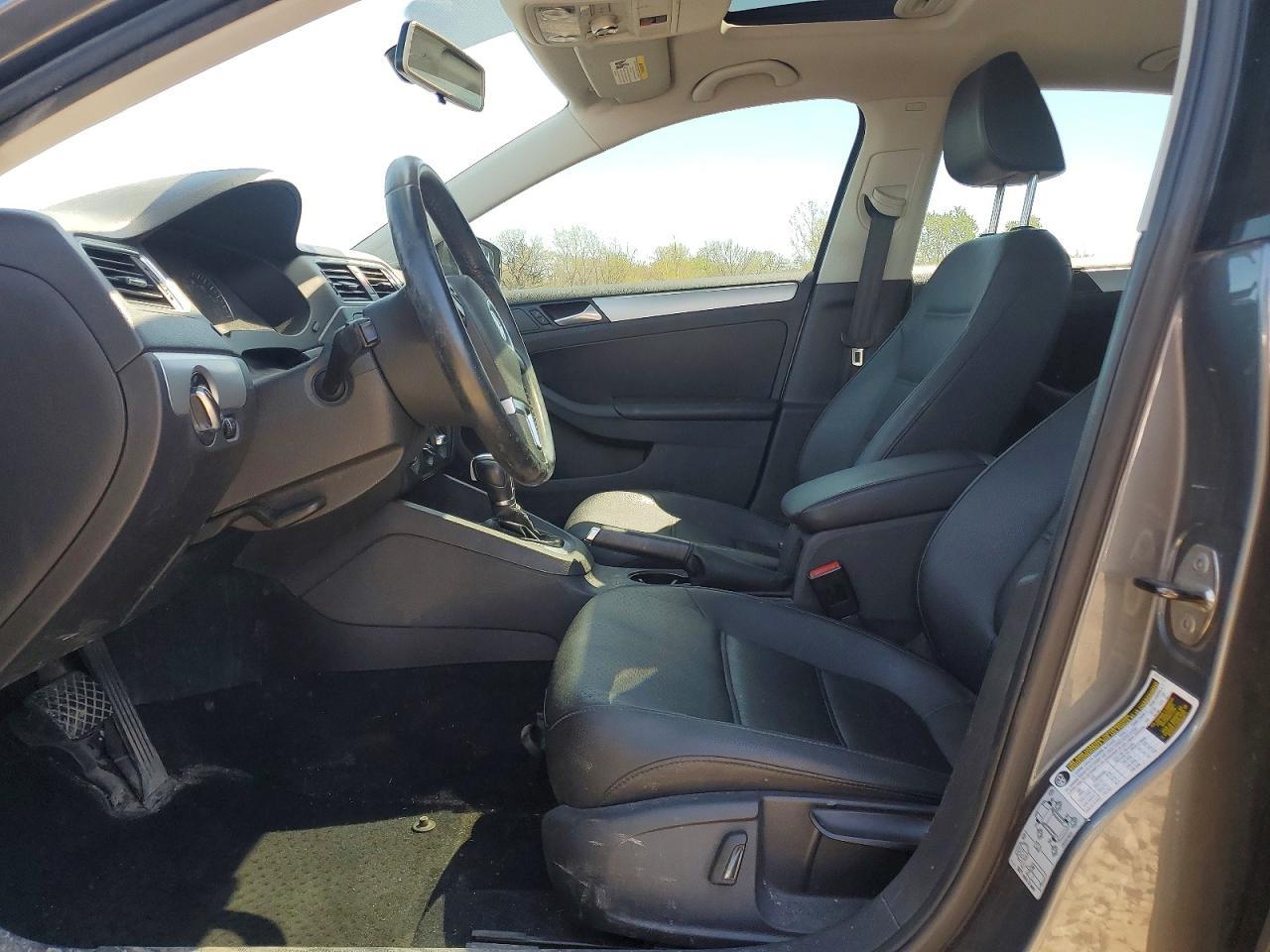 2014 VOLKSWAGEN JETTA