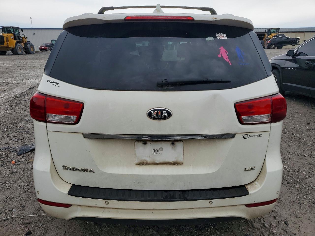 2016 KIA SEDONA