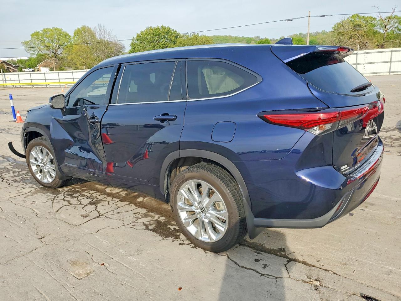 2021 TOYOTA HIGHLANDER