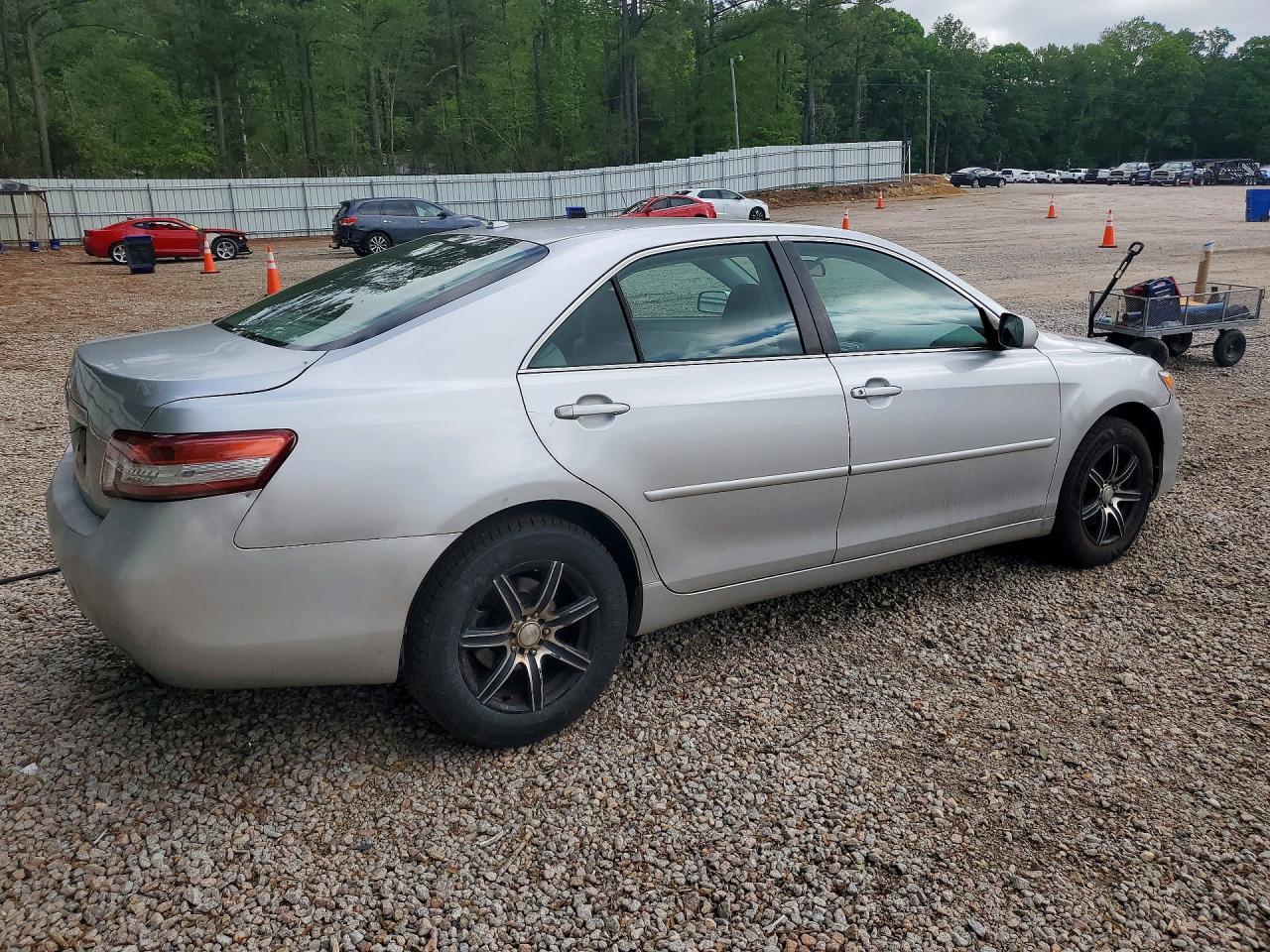 2011 TOYOTA CAMRY