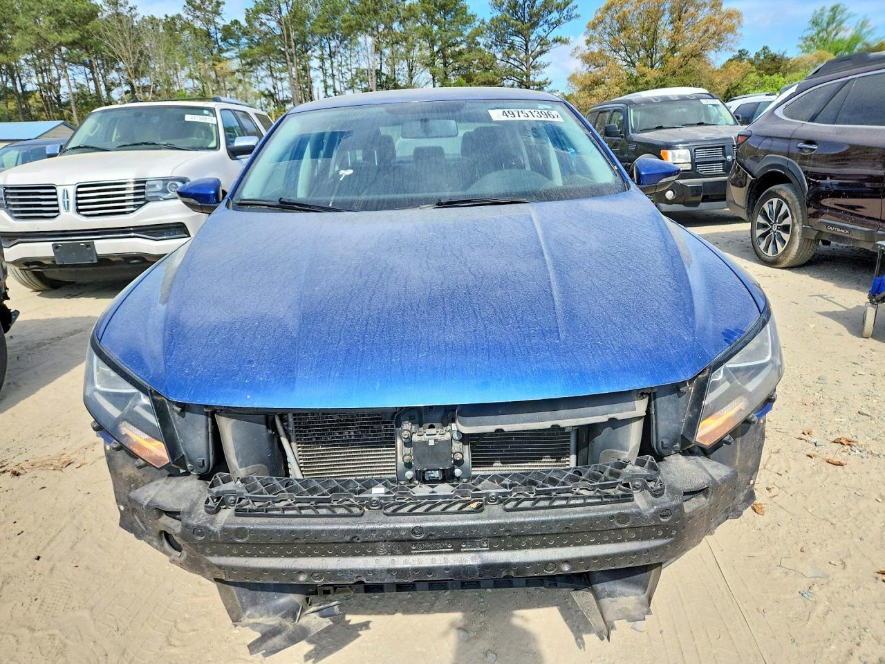 2017 VOLKSWAGEN Passat