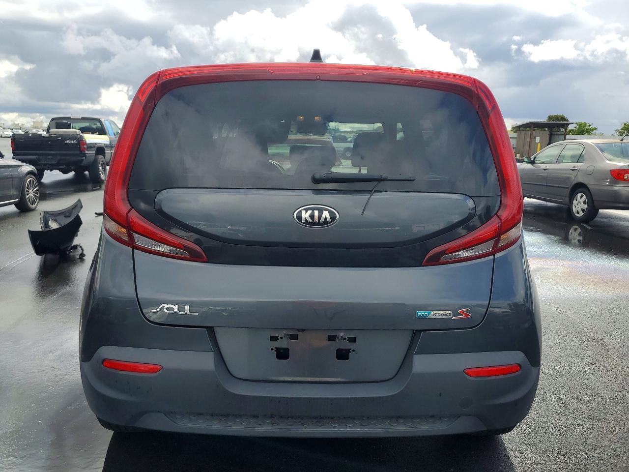 2021 KIA SOUL