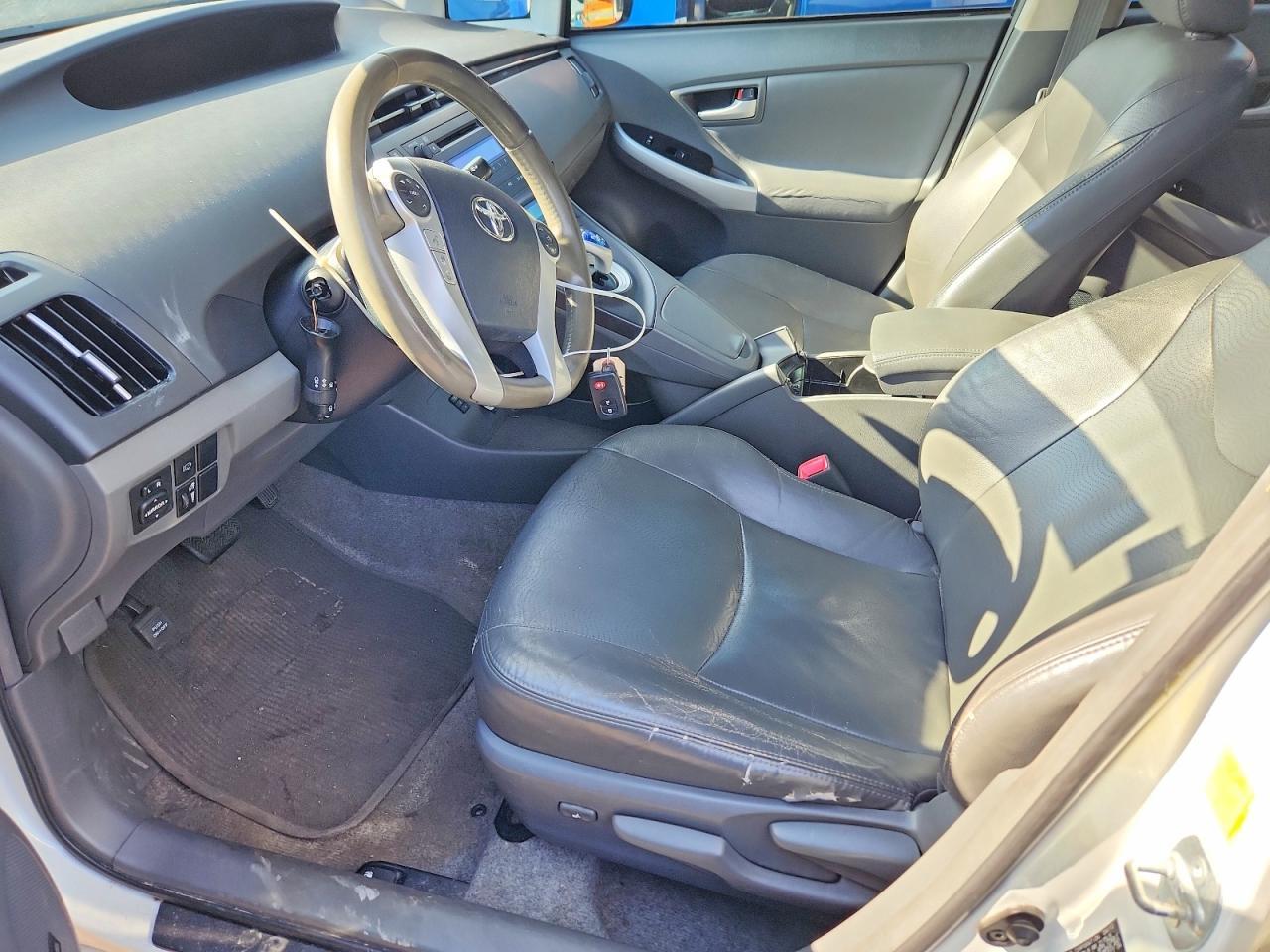 2010 TOYOTA PRIUS V