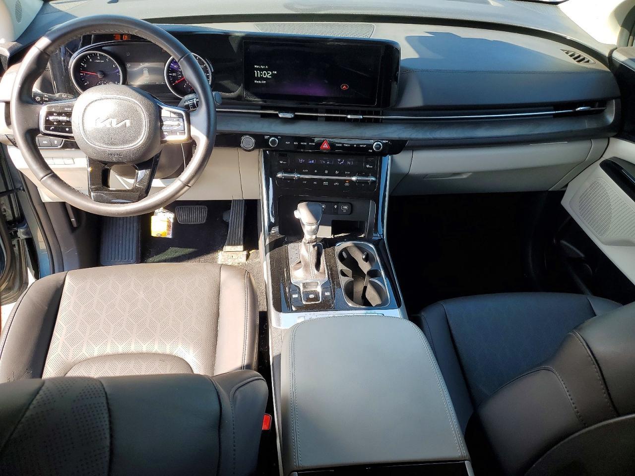 2024 KIA Carnival