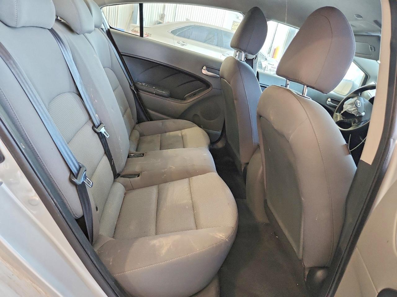 2017 KIA FORTE