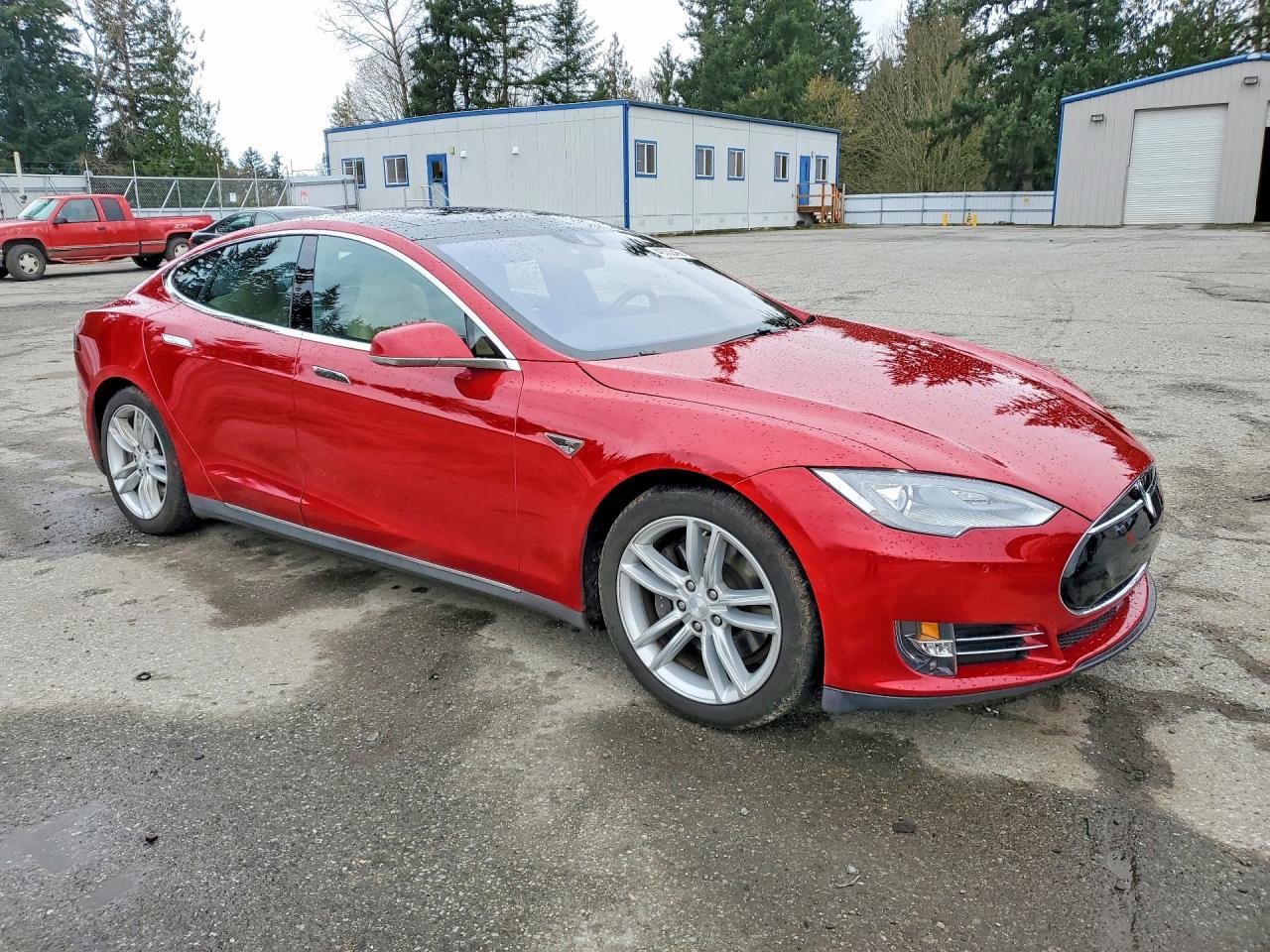 2015 TESLA MODEL S