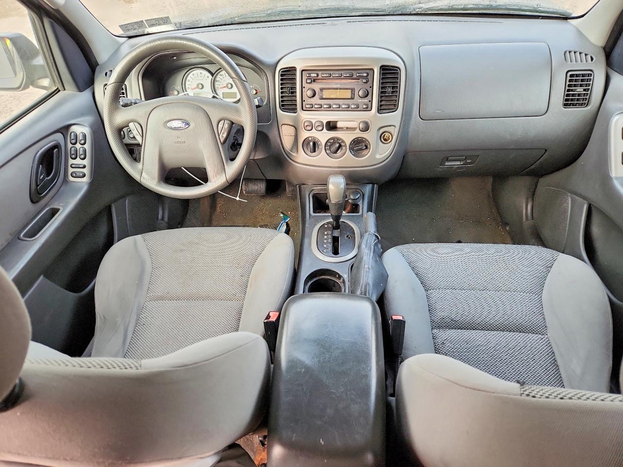 2005 FORD ESCAPE