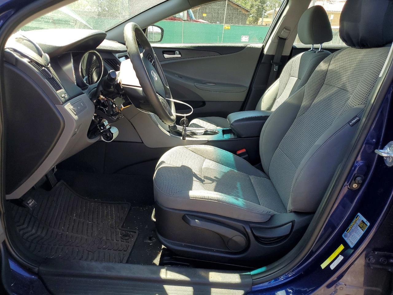2011 HYUNDAI SONATA