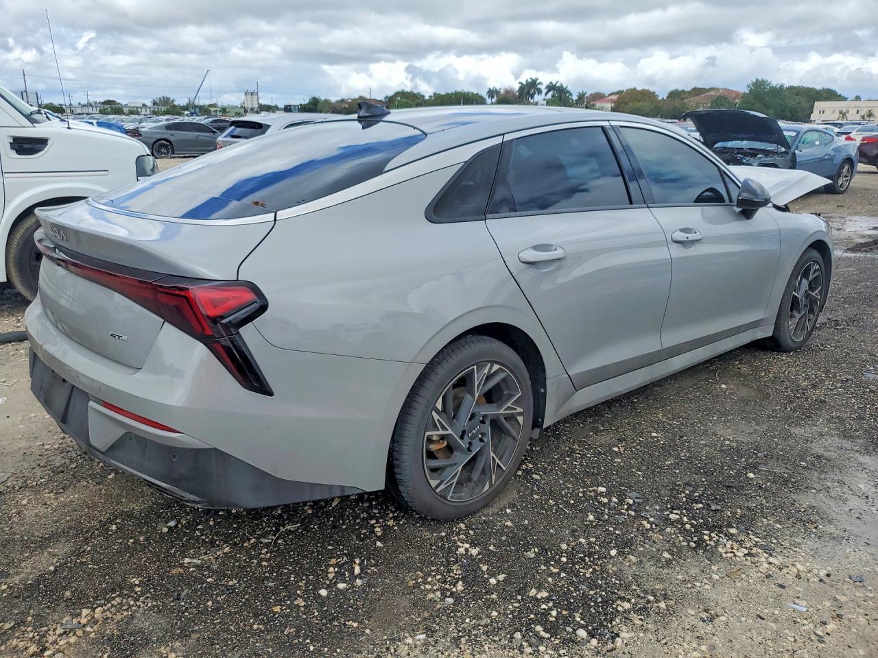 2025 KIA K5