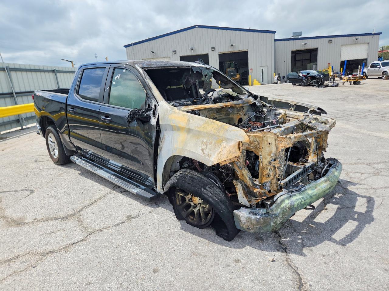 2023 CHEVROLET Silverado