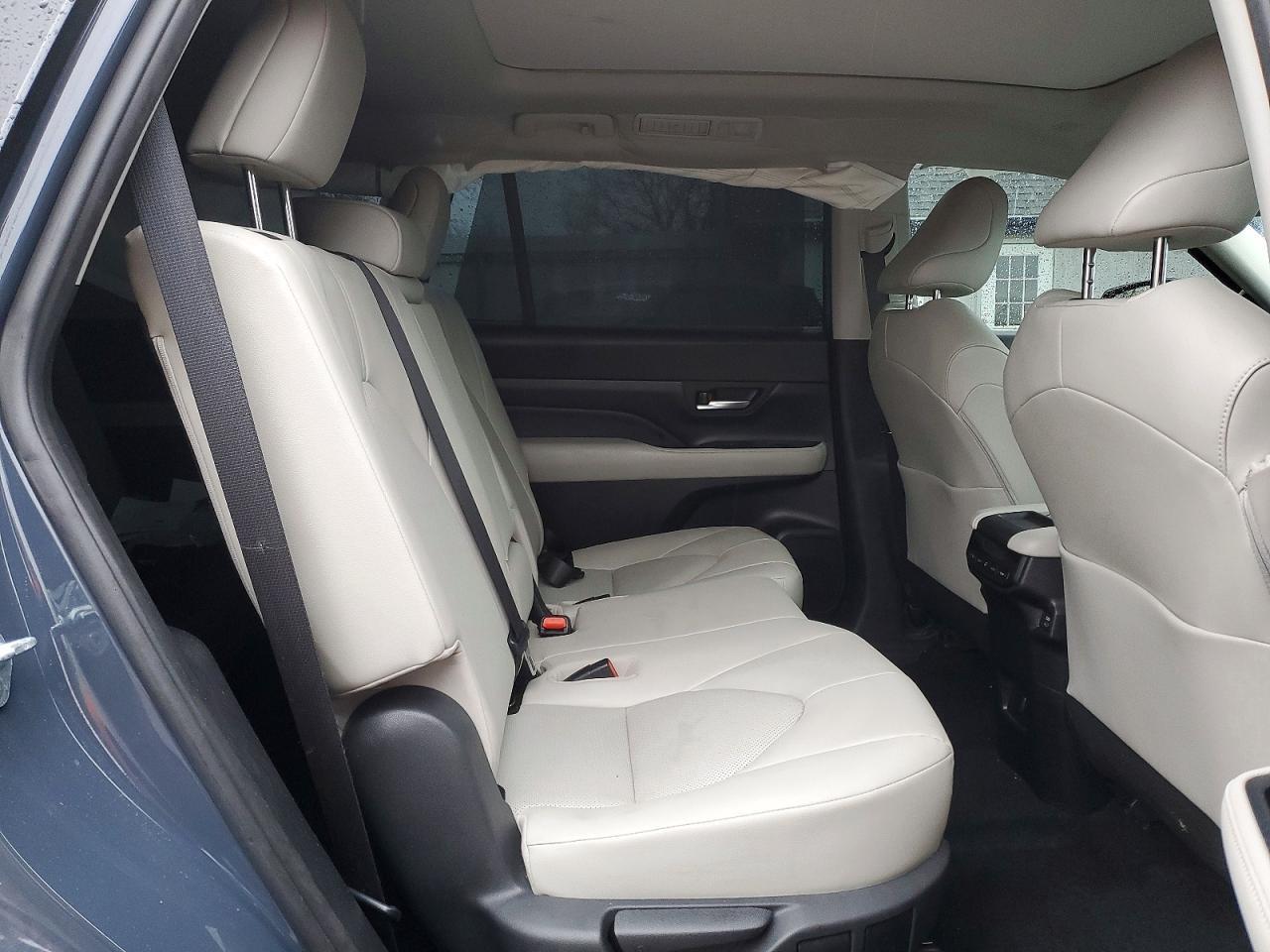 2024 TOYOTA HIGHLANDER