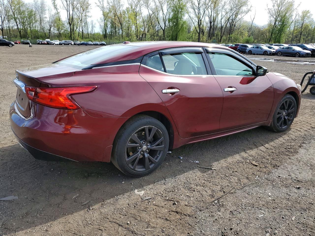 2017 NISSAN Maxima