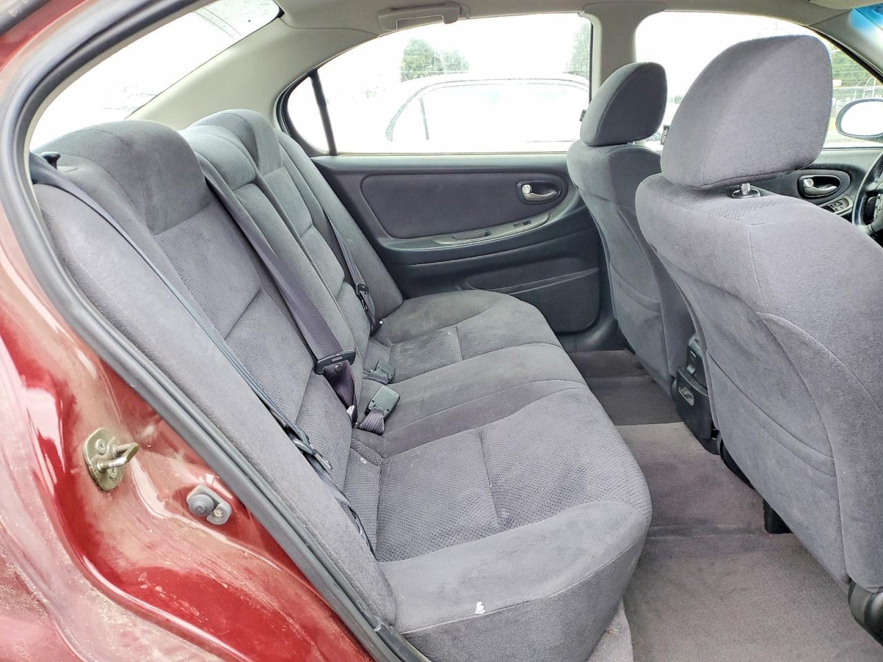 2002 NISSAN Maxima