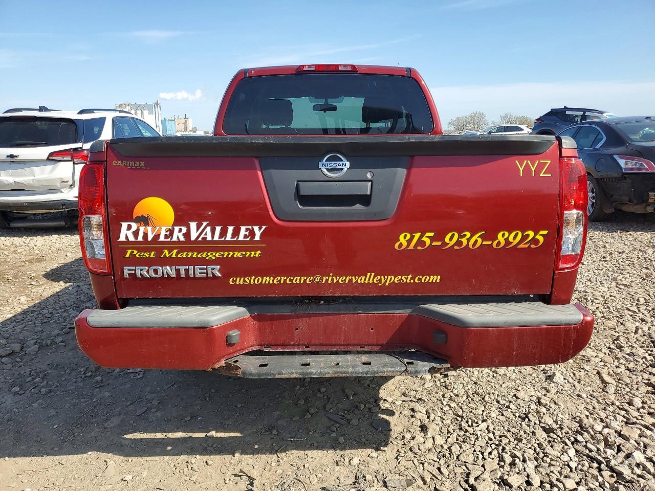 2017 NISSAN Frontier