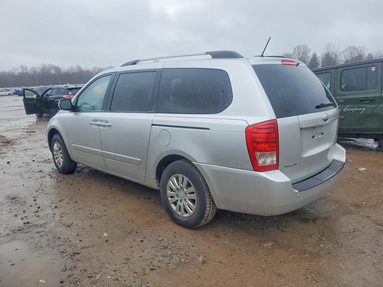 2014 KIA SEDONA