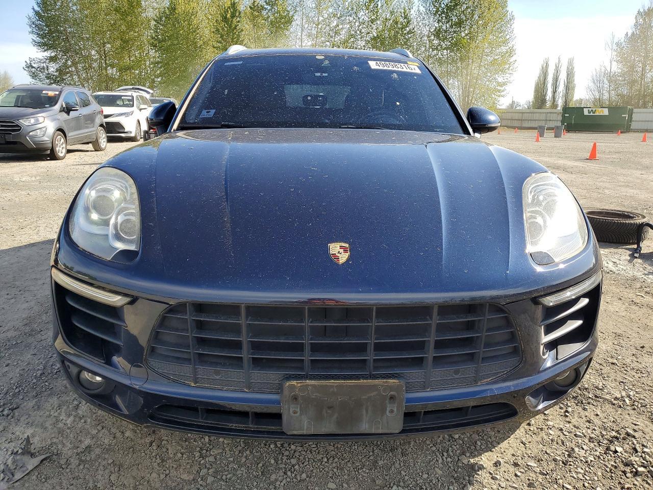 2017 PORSCHE Macan