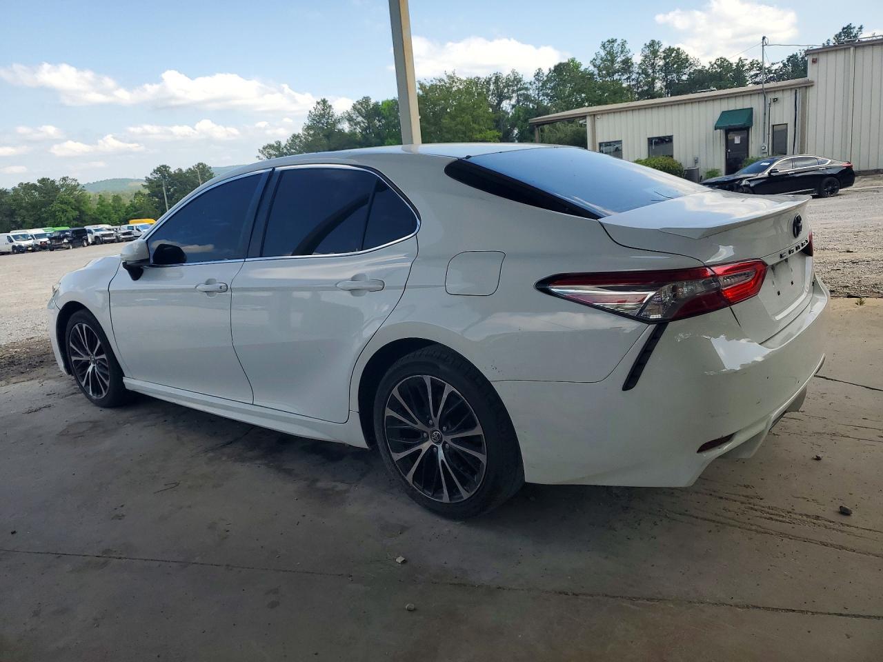 2018 TOYOTA CAMRY
