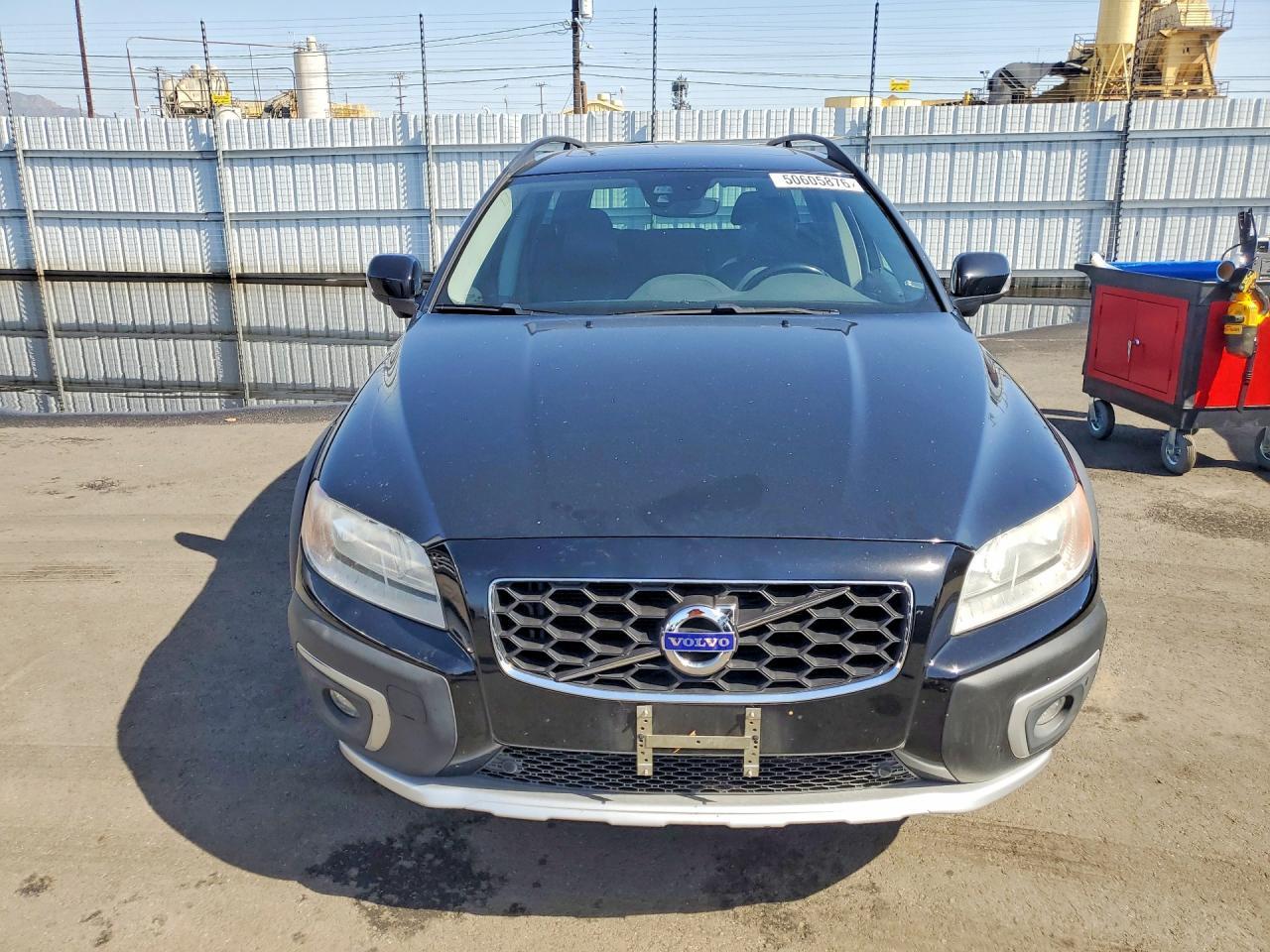 2015 VOLVO XC70