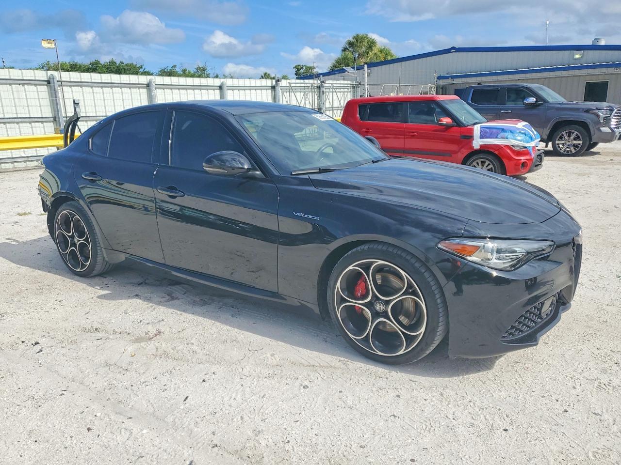2022 ALFA ROMEO Giulia