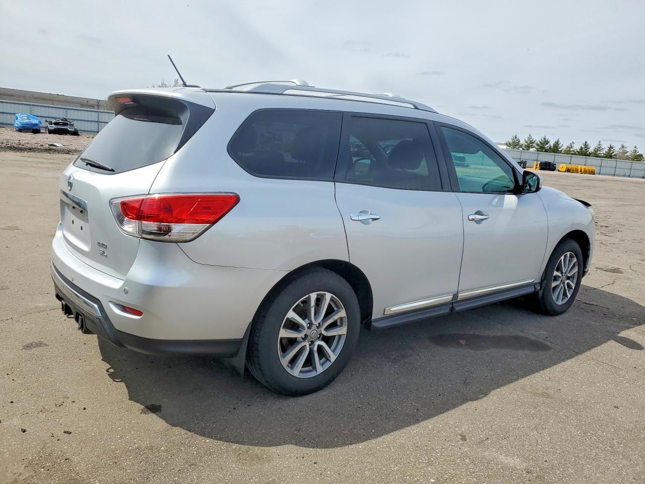 2013 NISSAN PATHFINDER