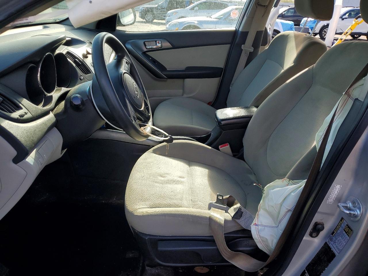 2013 KIA FORTE