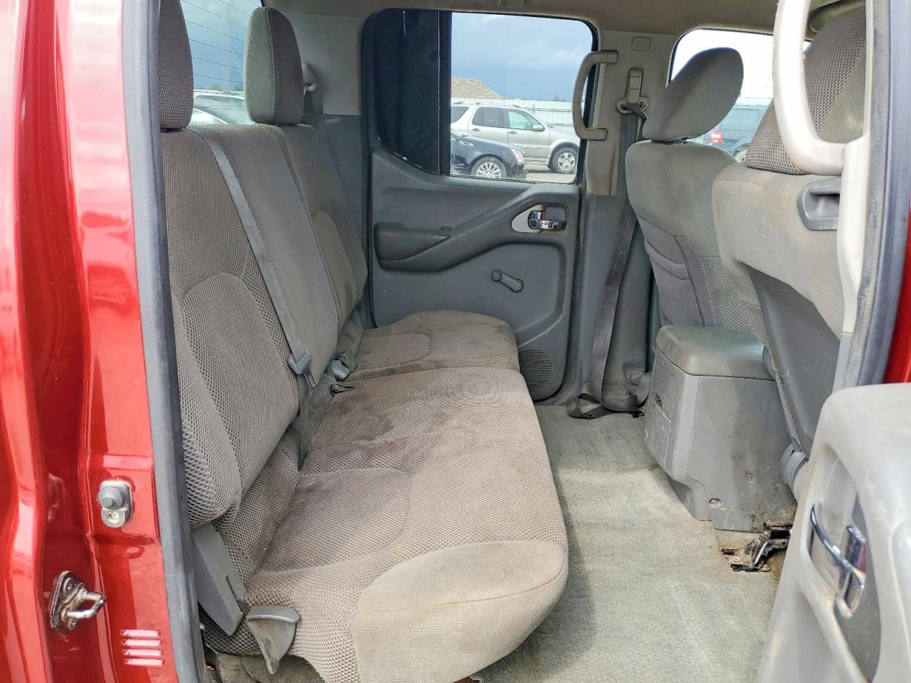 2014 NISSAN Frontier