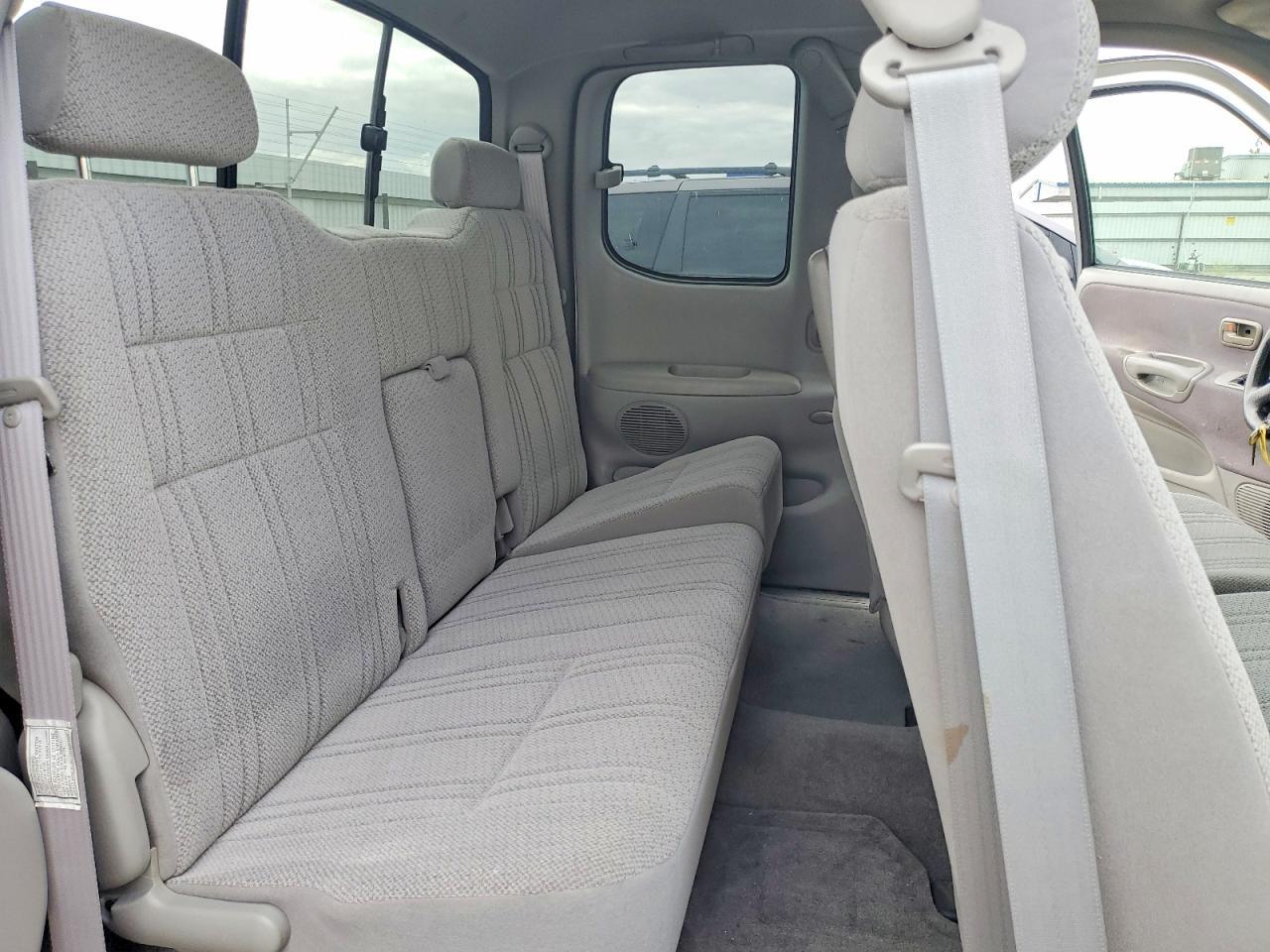 2002 TOYOTA TUNDRA