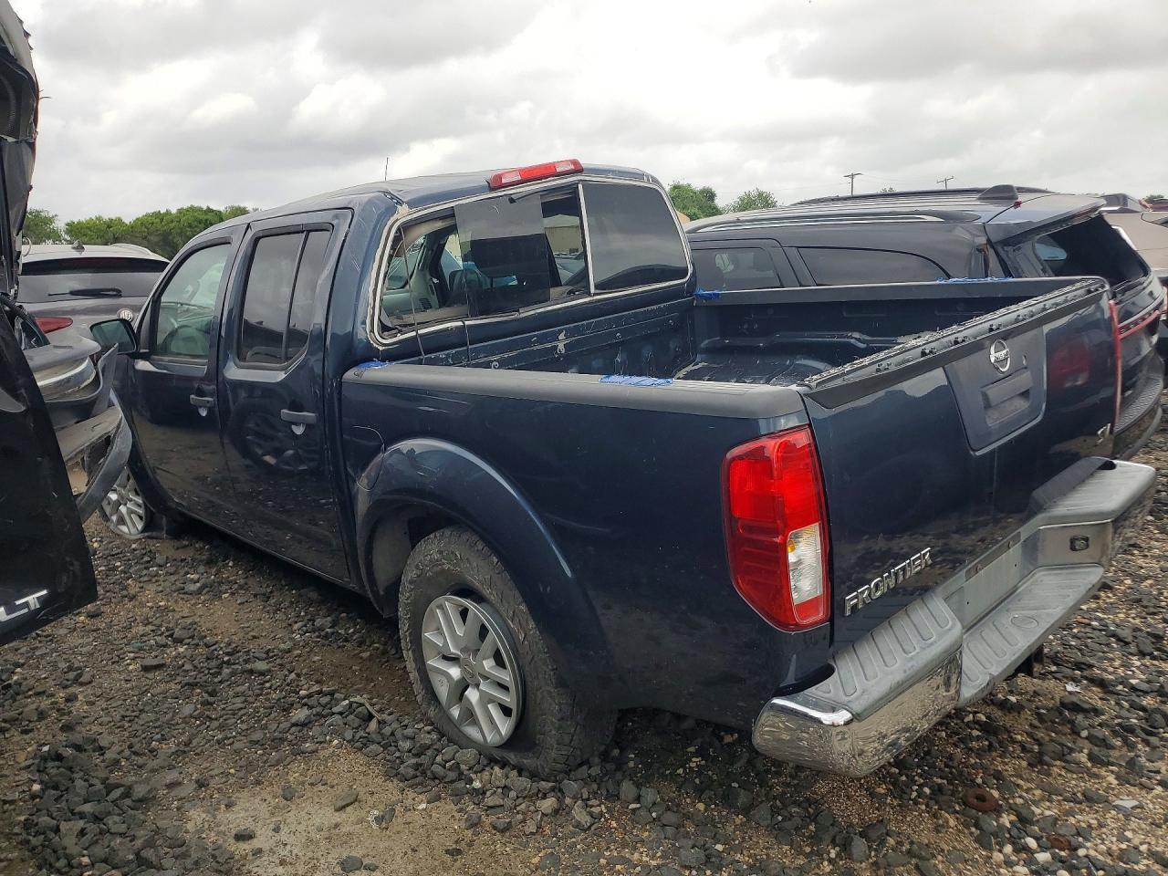 2015 NISSAN Frontier