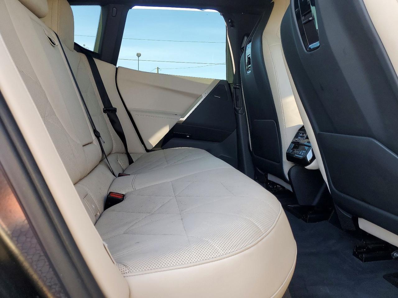 2024 BMW iX