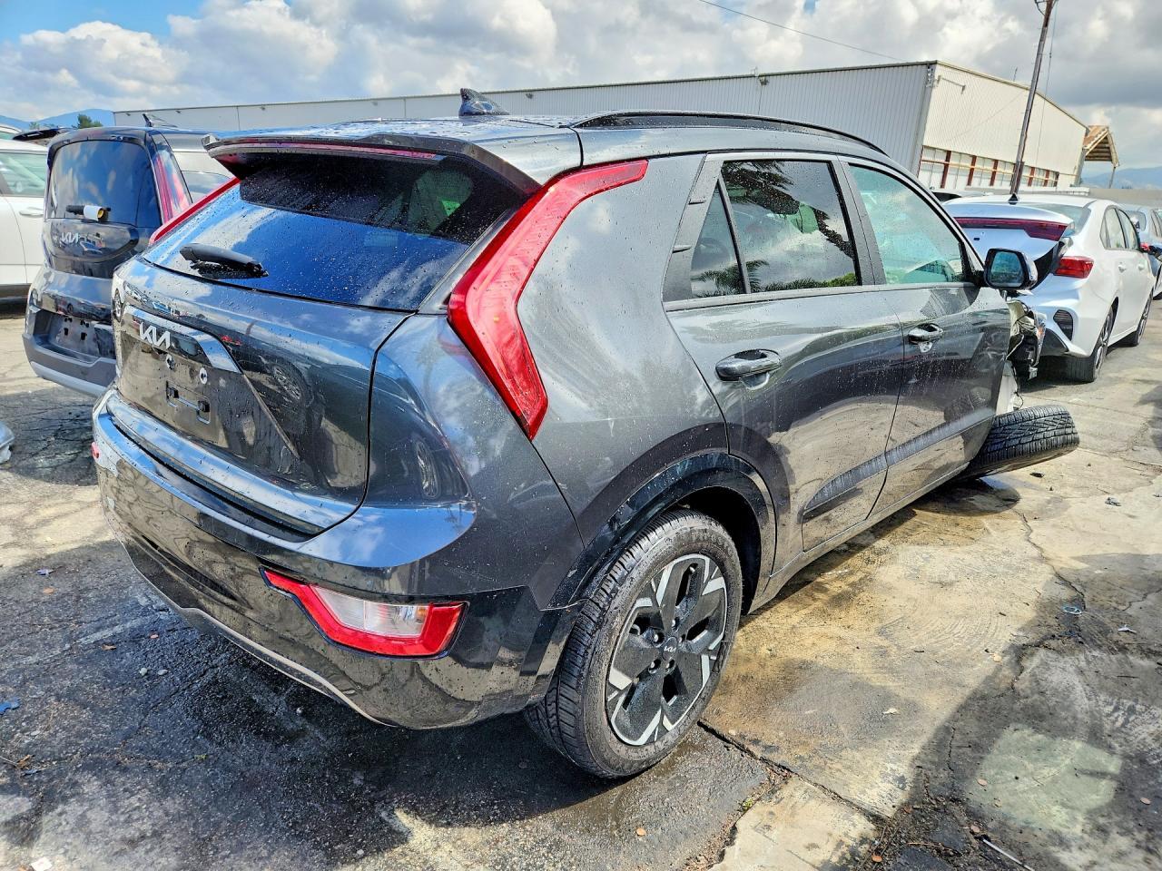 2023 KIA Niro