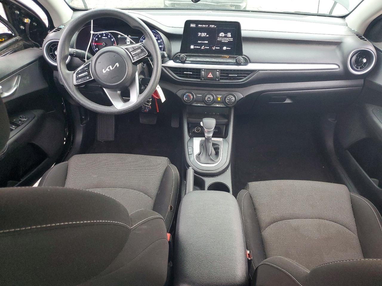 2023 KIA FORTE