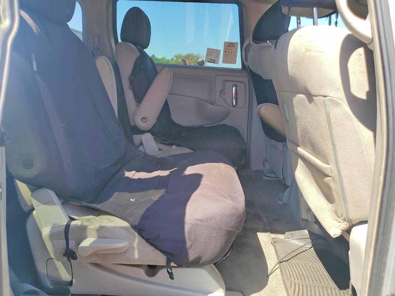 2017 NISSAN Quest