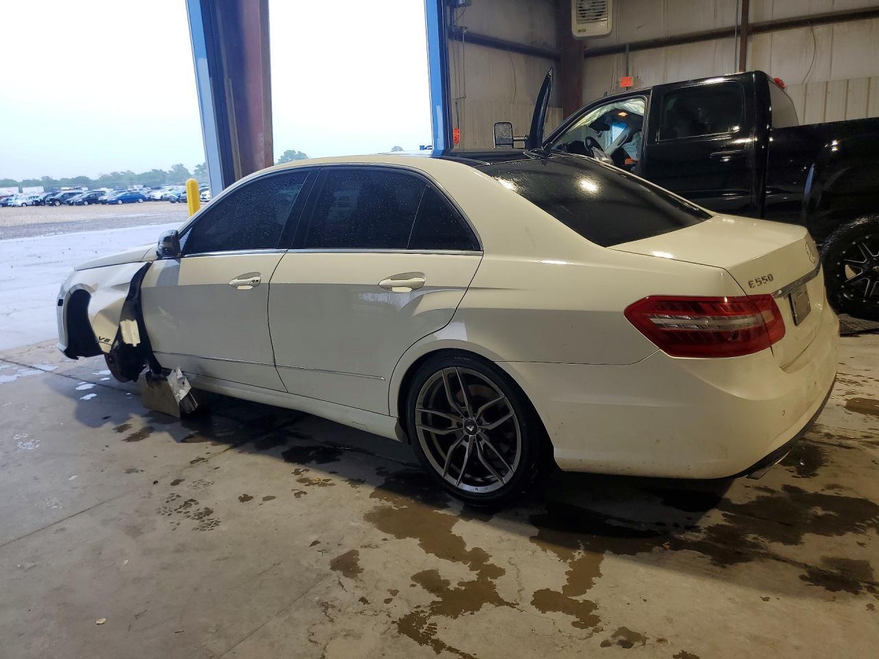2010 MERCEDES-BENZ E-Class