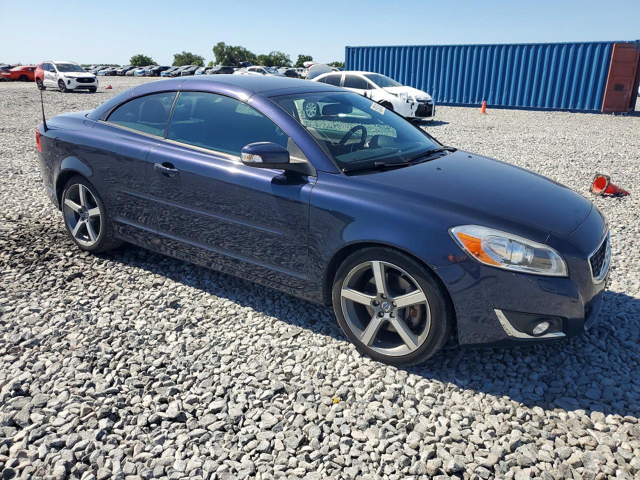 2013 VOLVO C70